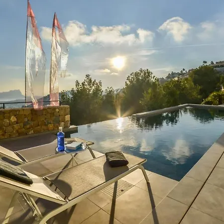Graham - Breeze Villa